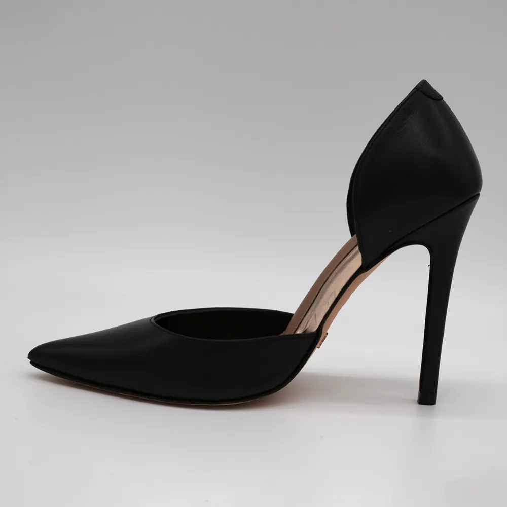 Ana Carla Black Pump