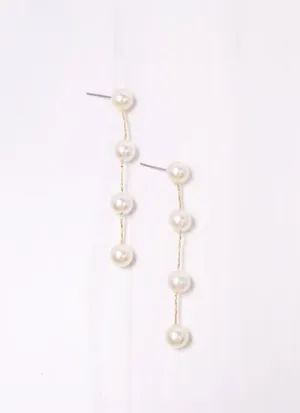 Barton Pearl Drop Earring Cream