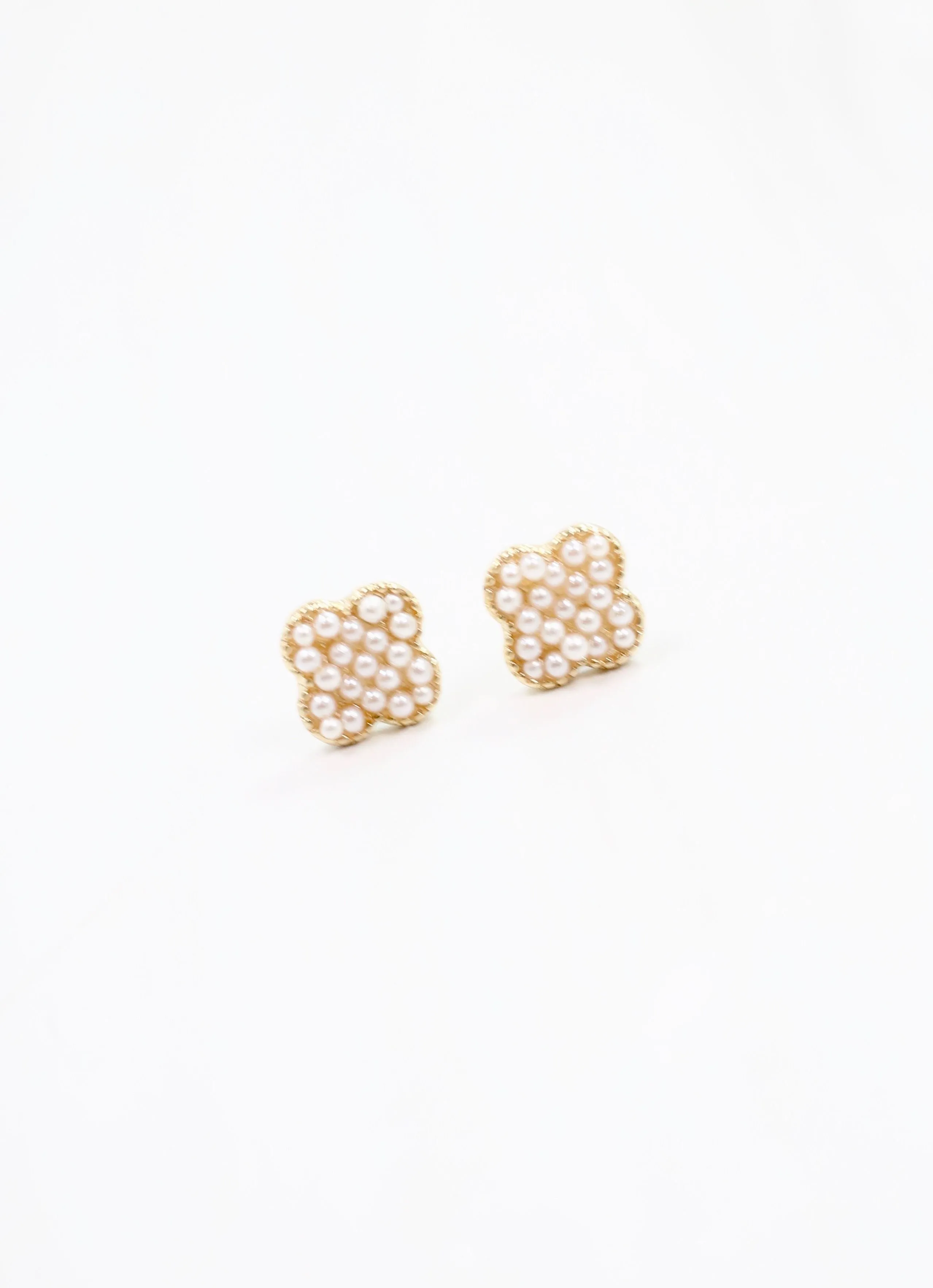 Jackee Pearl Clover Earring IVORY