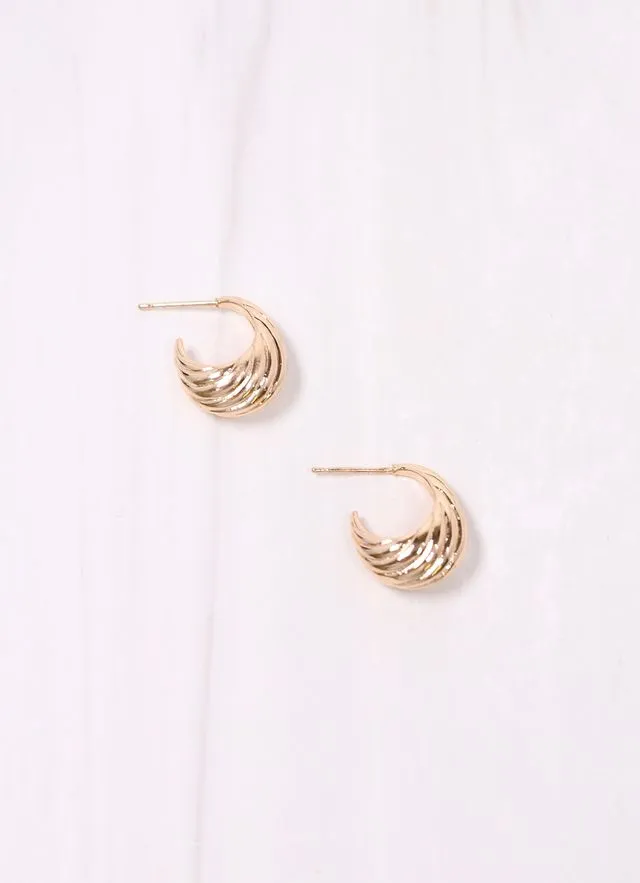 Jeffrey Textured Hoop Earring GOLD