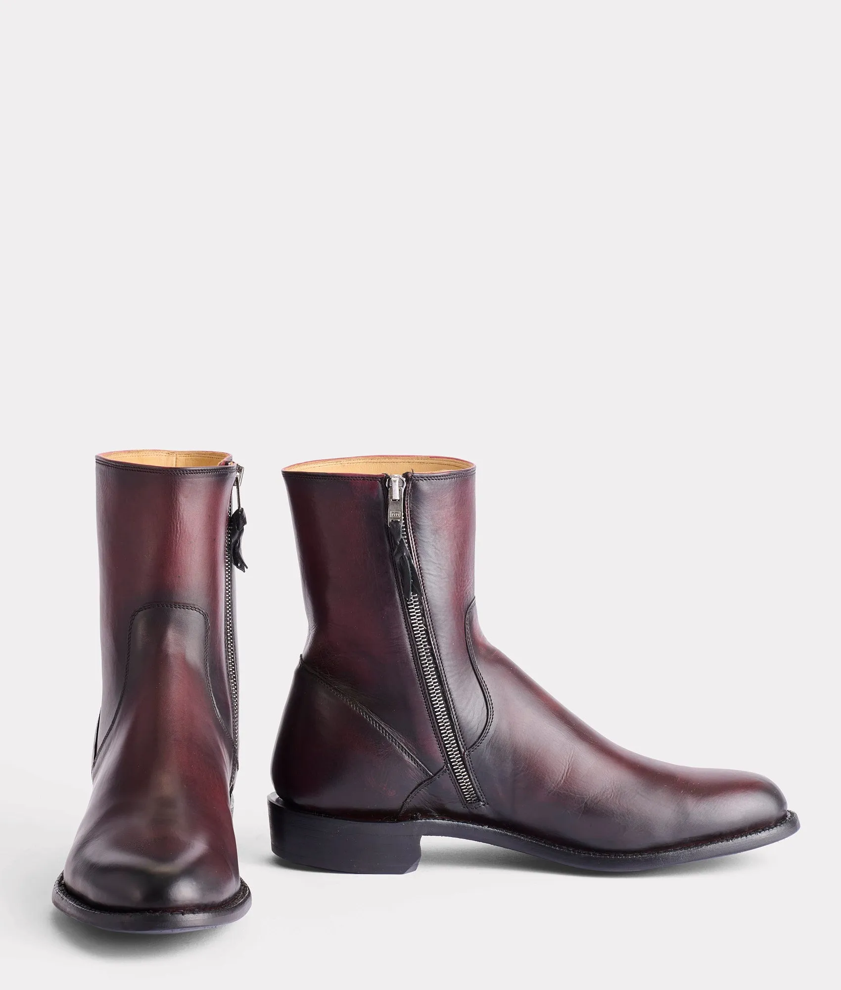 Jonah :: Black Cherry