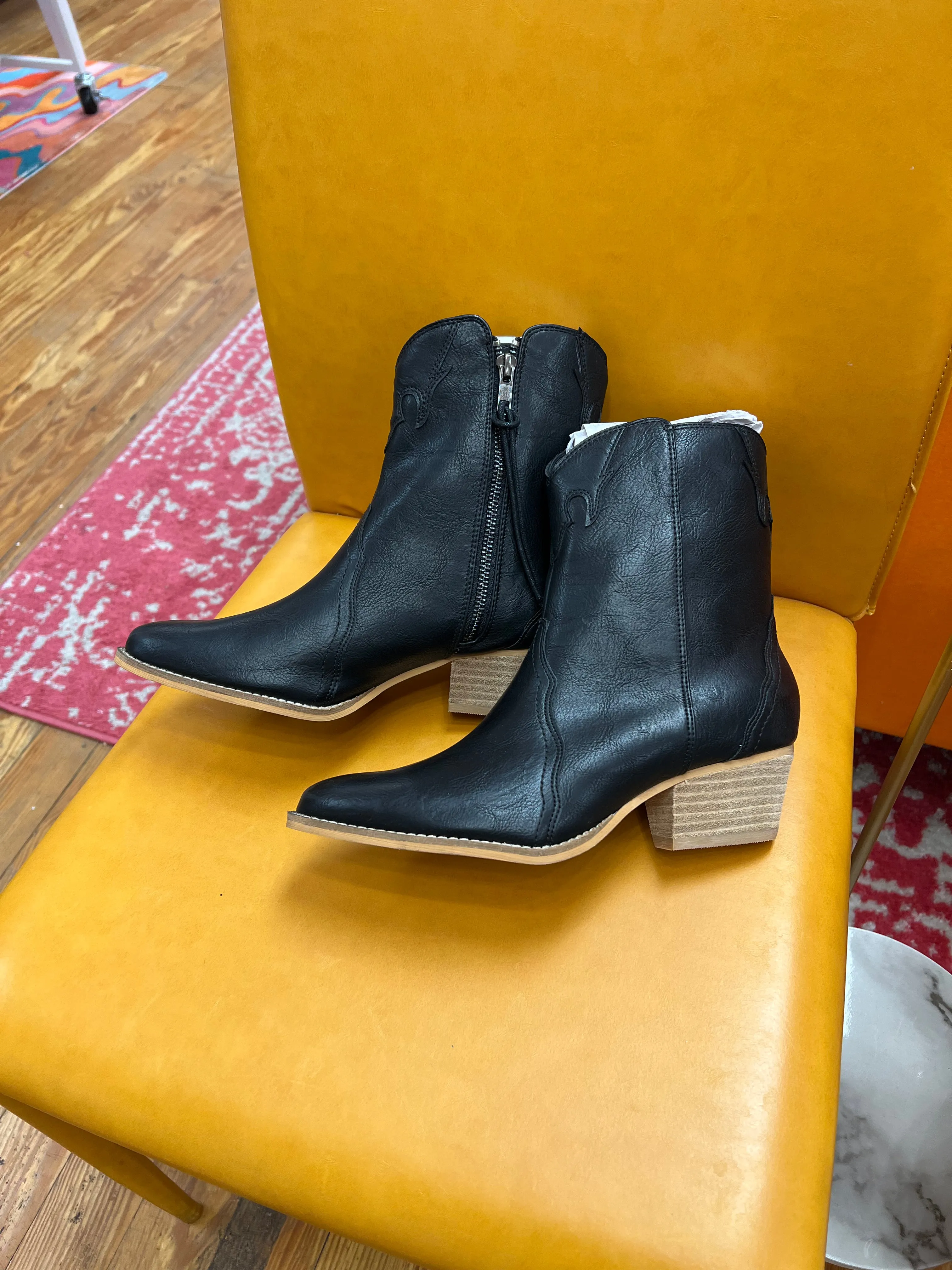 Low Cowboy Boots