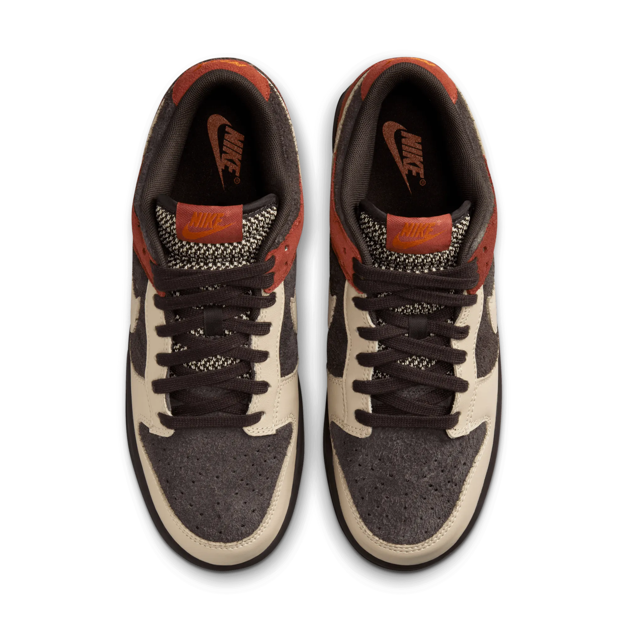 NIKE DUNK LOW
