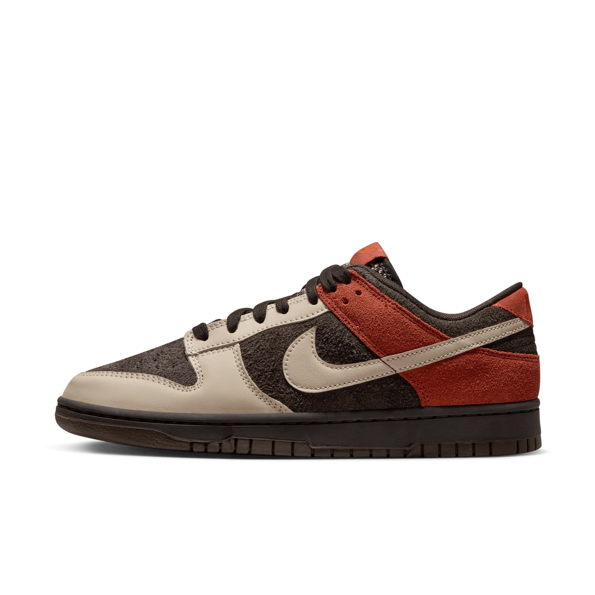 NIKE DUNK LOW