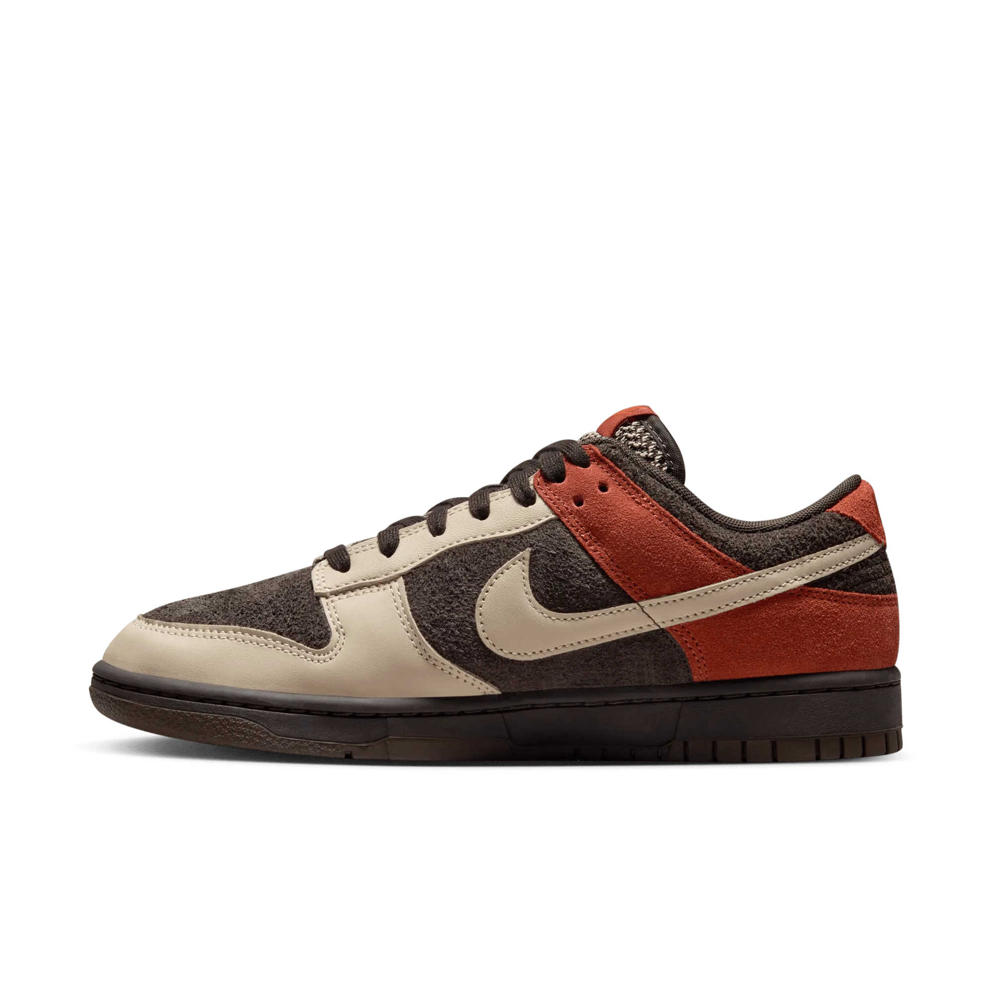 NIKE DUNK LOW