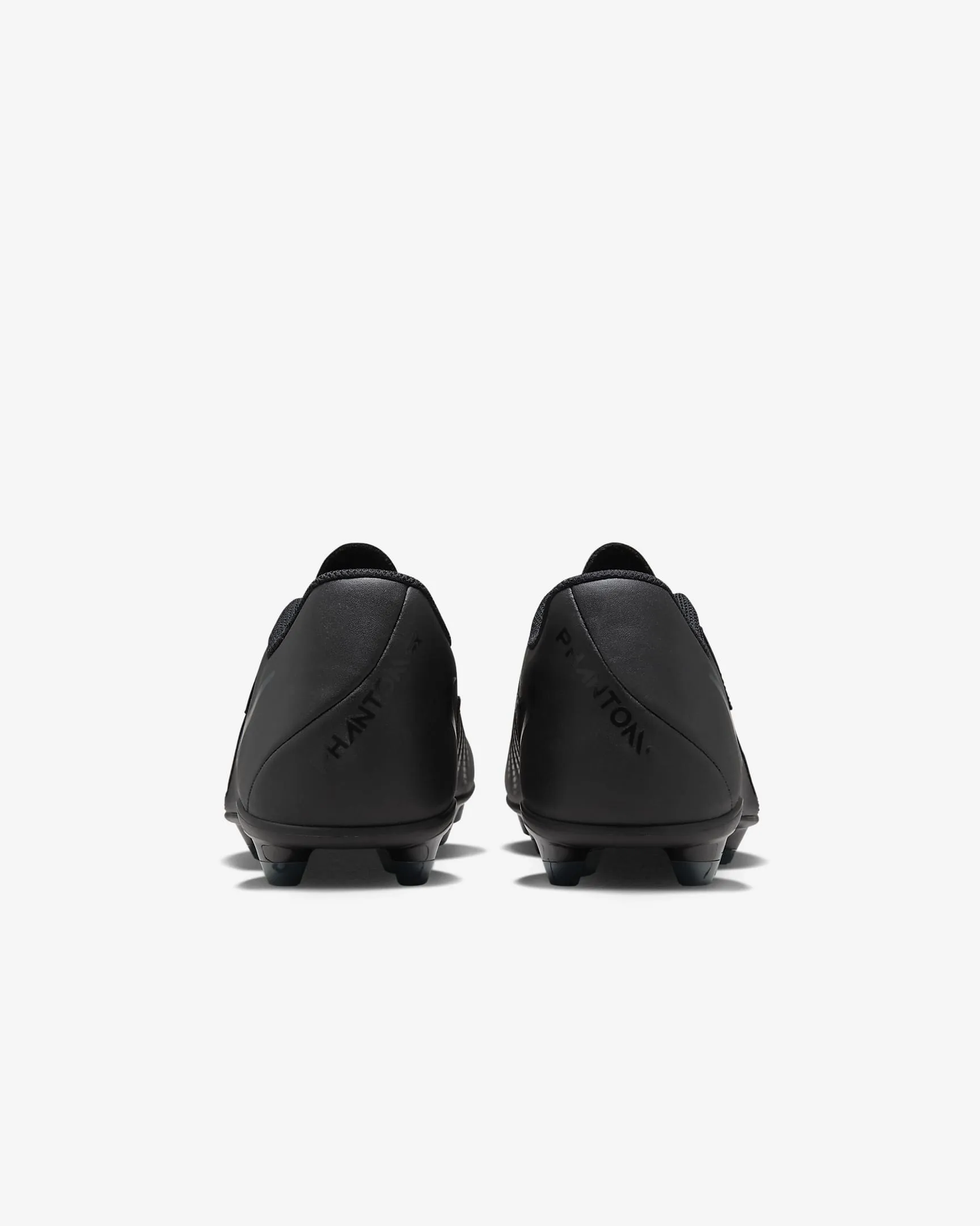 Nike Phantom GX 2 Club MG Low-Top Football Boot