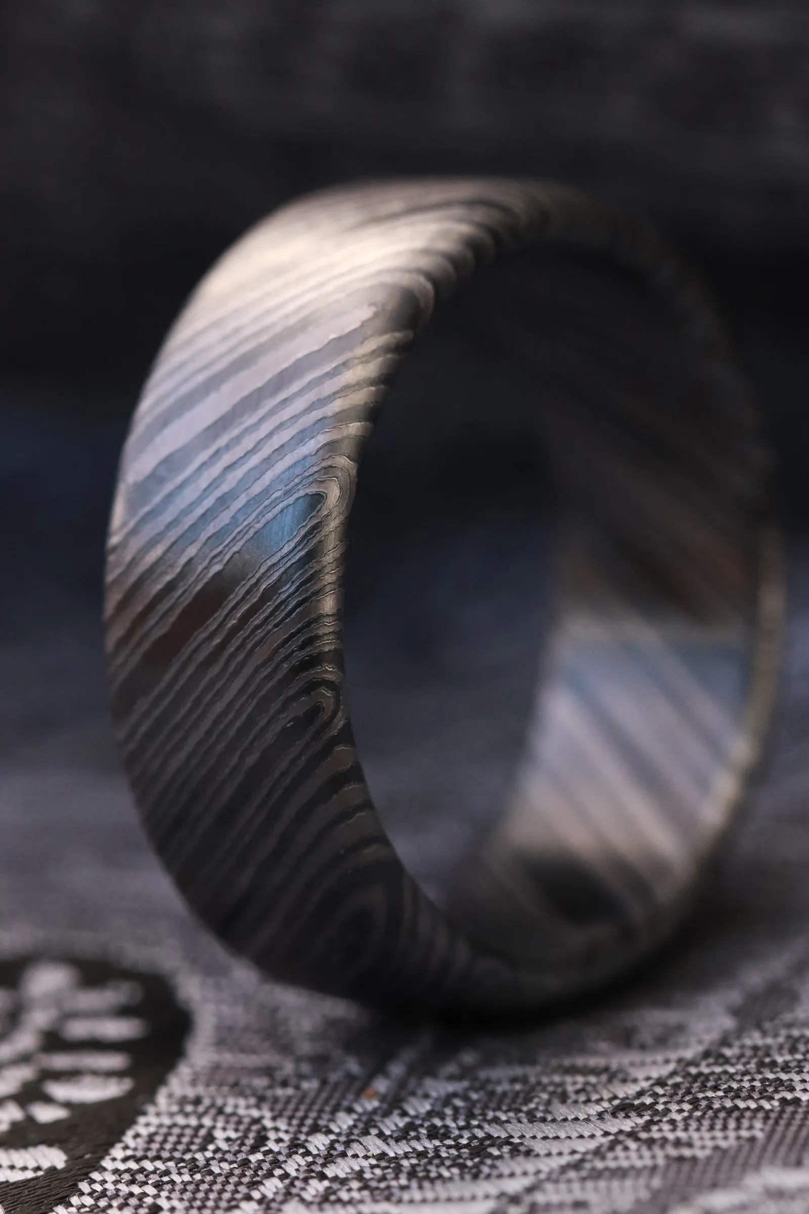 niobium damascus zirconium zrti ring 6-8mm wide  zirconium/black flat mens rings