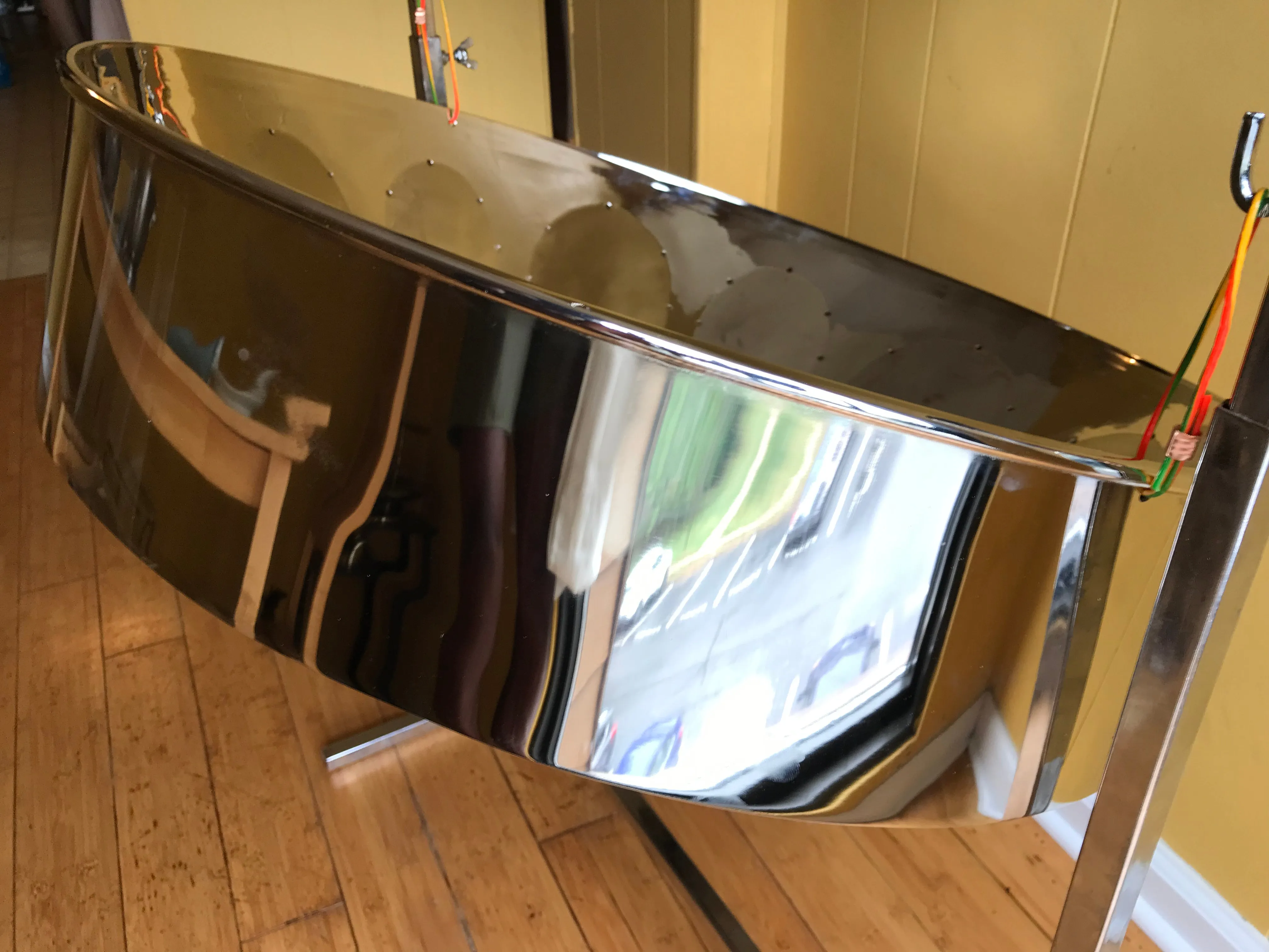 Oversized Low C Lead Pan with High Gloss Chrome (26in. Diameter)