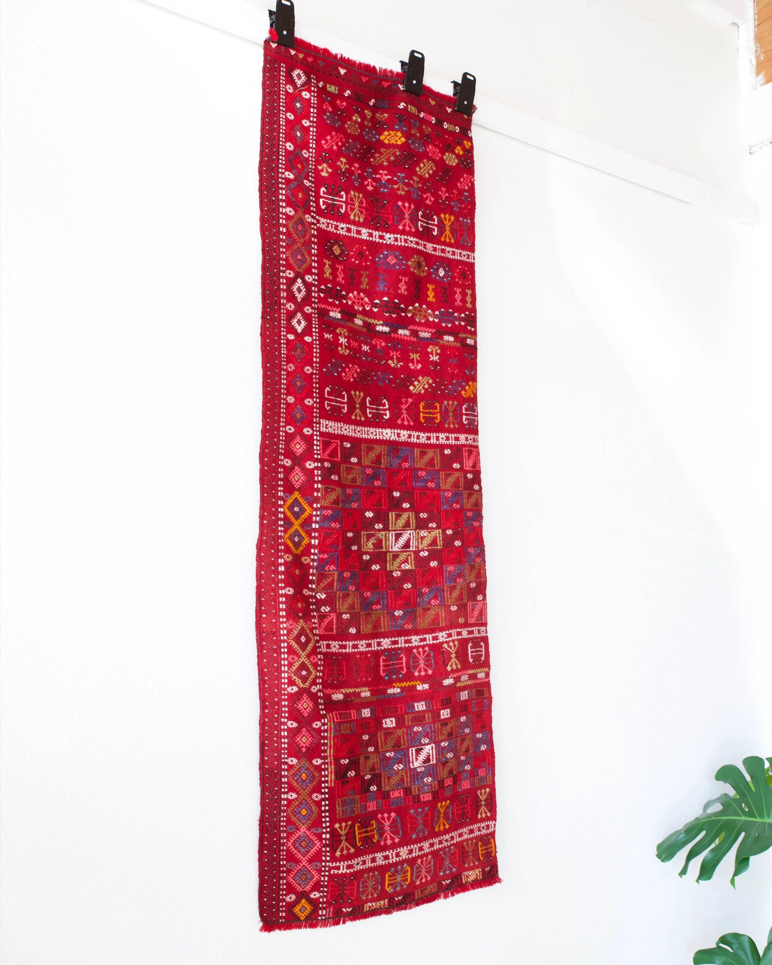 Semi-antique Sivas Cicim Kilim Runner  1'11"x6'