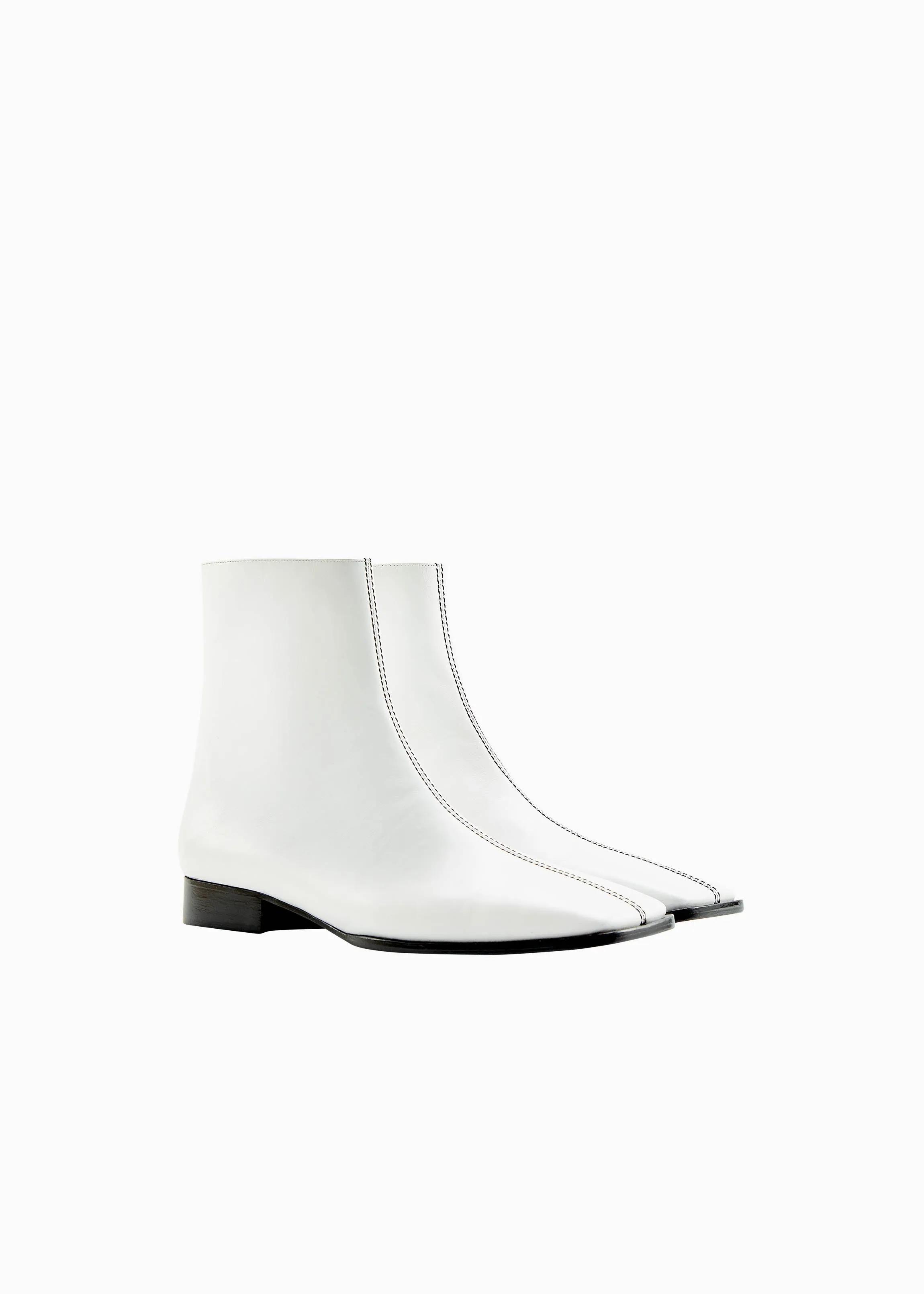 Square Boot