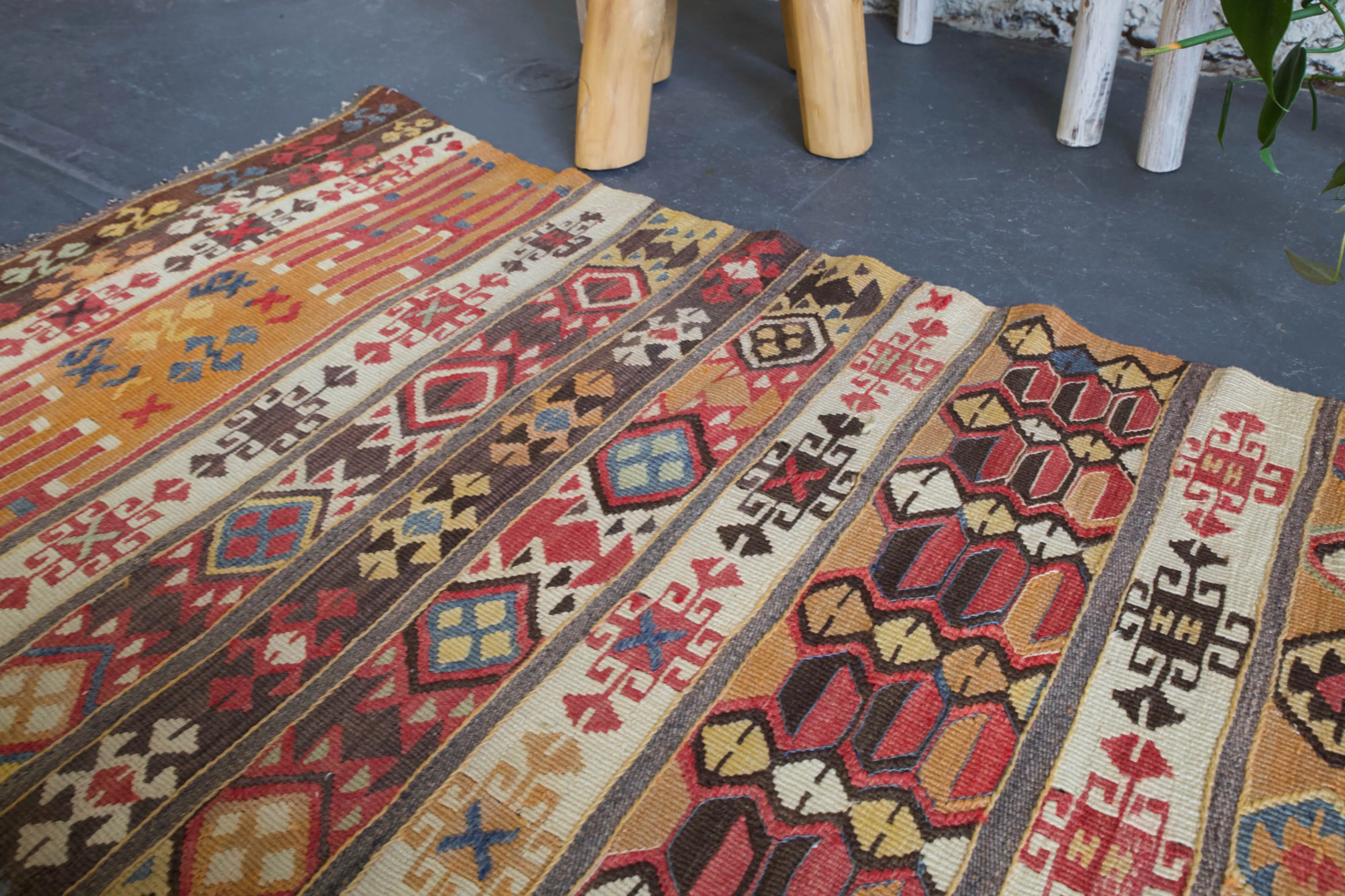 Vintage Mini Turkish Kilim Rug 2'8"x4'3"