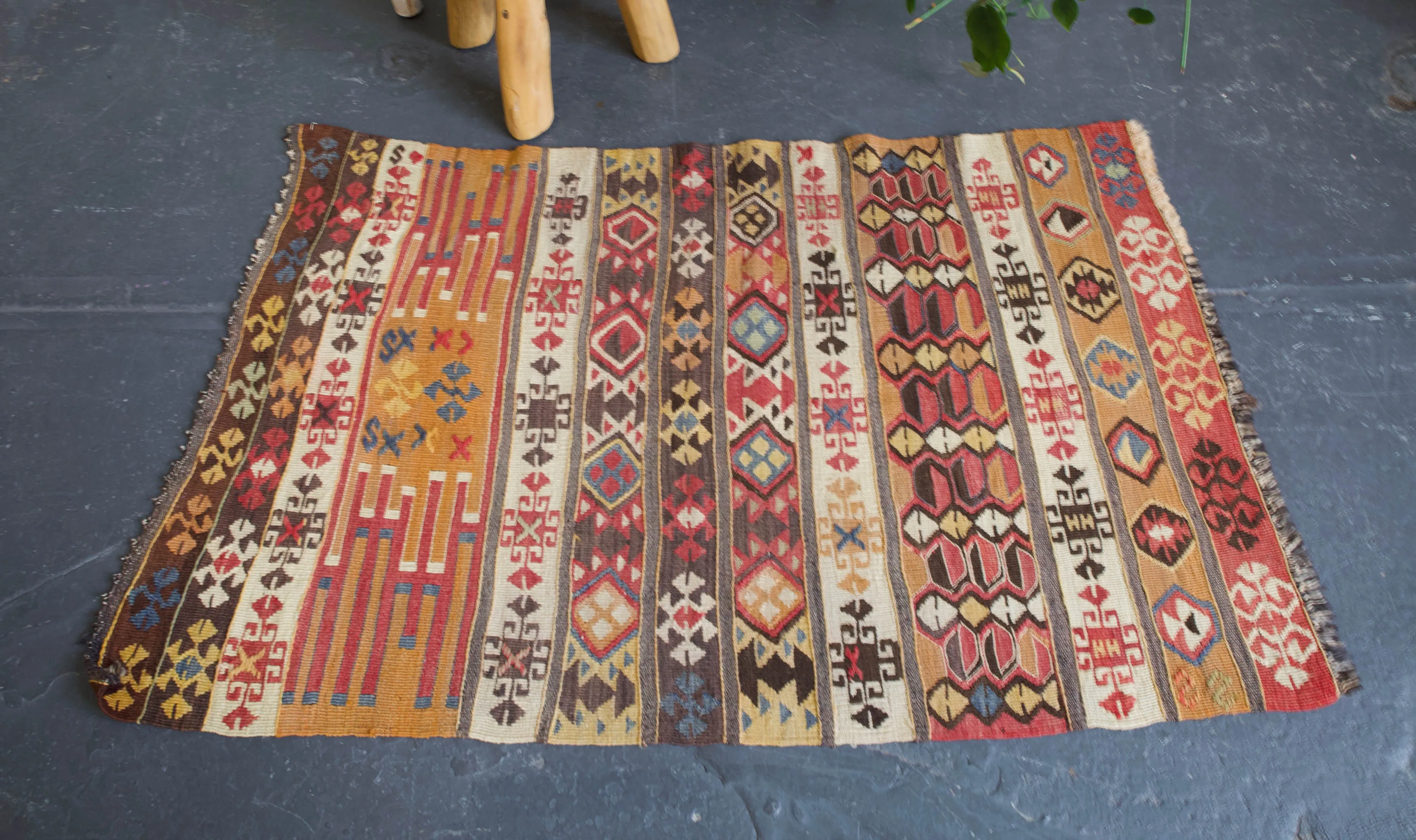 Vintage Mini Turkish Kilim Rug 2'8"x4'3"